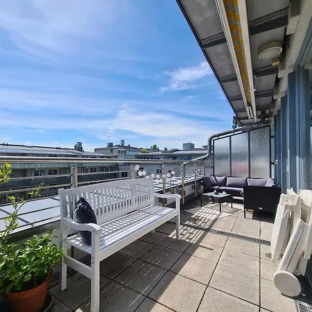 Ridler Theresienwiese, Parking & Rooftop Terraces 2 Room Monaco di Baviera Esterno foto